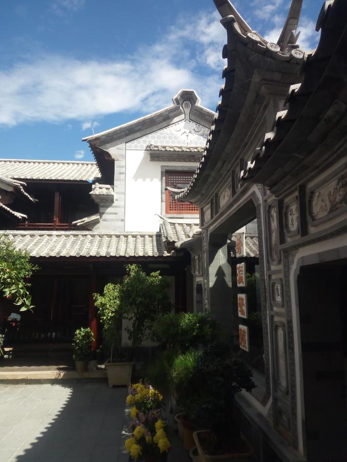 Bed and Breakfast Shaxi Aoding Courtyard Jianchuan Екстер'єр фото
