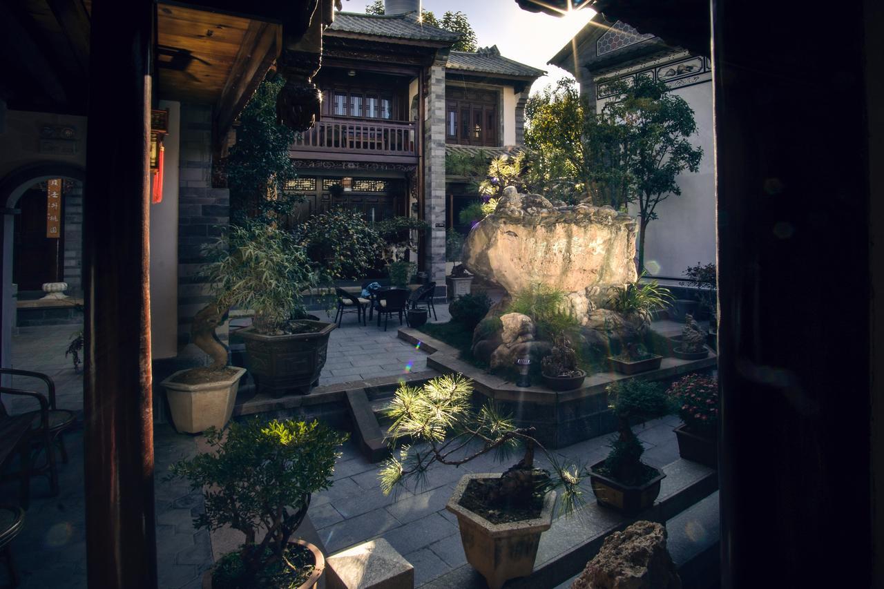 Bed and Breakfast Shaxi Aoding Courtyard Jianchuan Екстер'єр фото